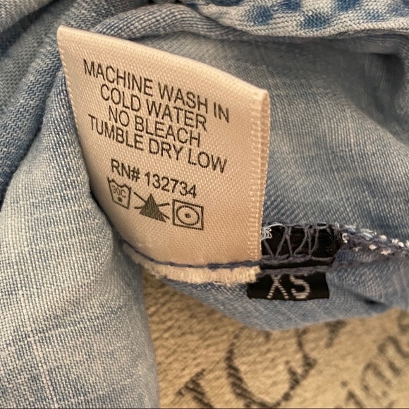 Cloth + Stone tie dye blue chambray collared button down top shirt 1/2 sleeves - Picture 10 of 10